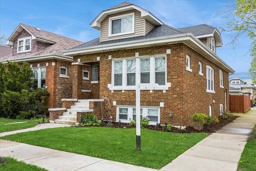 3647 Euclid Ave, Berwyn, IL, 60402-3864 | Card Image