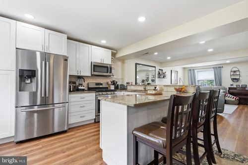 13073 Townsend Rd, PHILADELPHIA, PA, 19154-1001 | Card Image