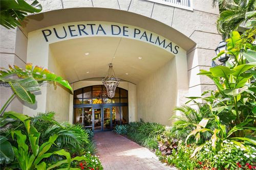 ph01-888 S Douglas Rd, Coral Gables, FL, 33134-7510 | Card Image