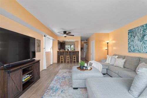 apt-402-98-941 Moanalua Rd, Aiea, HI, 96701-5028 | Card Image