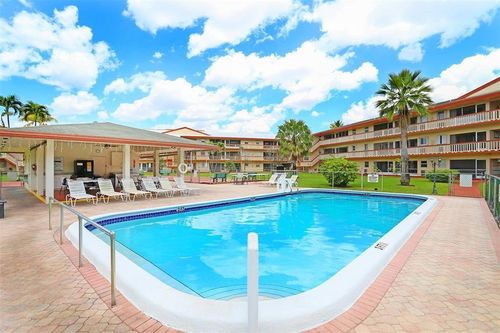 apt-q103-5300 Washington St, Hollywood, FL, 33021-7735 | Card Image
