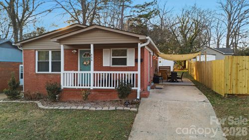 906 Eastwood Dr, Rock Hill, SC, 29730-4804 | Card Image