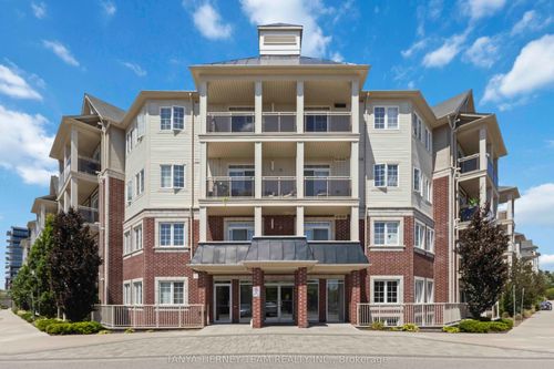 404-84 Aspen Springs Dr, Bowmanville, ON, L1C0V3 | Card Image