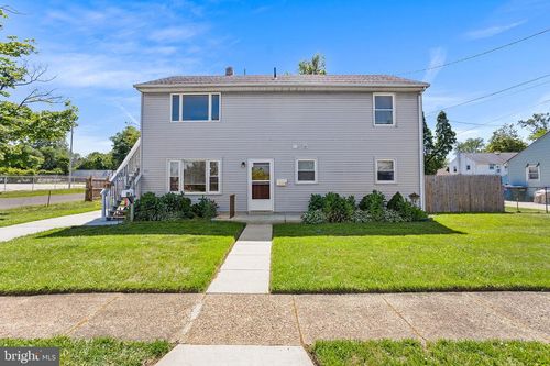 332 Bailey Ave, MAPLE SHADE, NJ, 08052-1802 | Card Image