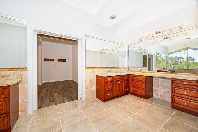 372 Rest Haven Rd, House other with 4 bedrooms, 4 bathrooms and null parking in Geneva FL | Image 19