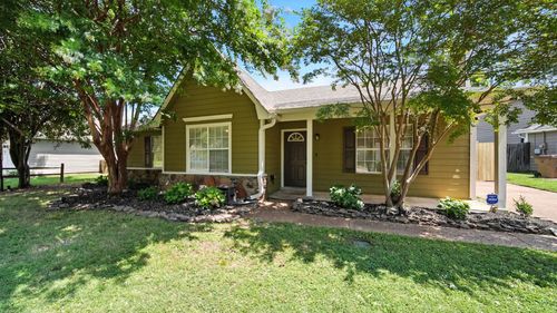 6926 Brady Hill Dr, Cordova, TN, 38018-7875 | Card Image