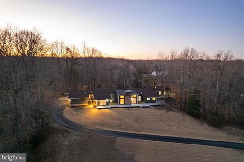 20 Cessna Ln, FREDERICKSBURG, VA, 22405-1418 | Card Image