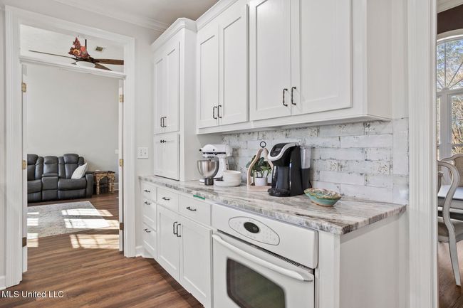 513 Windsor-16 | Image 16