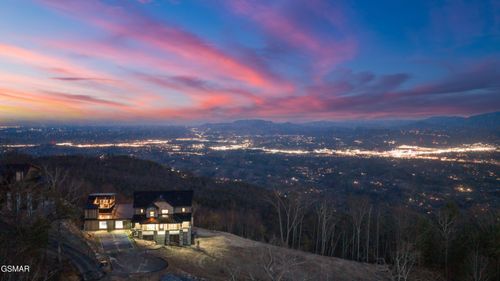 2130 Ross Way, Sevierville, TN, 37876 | Card Image