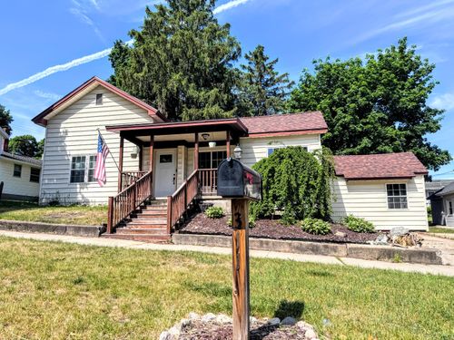 311 Warren Ave, Big Rapids, MI, 49307-1432 | Card Image