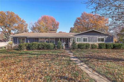 4425 Larson Avenue, House other with 3 bedrooms, 3 bathrooms and null parking in Kansas City MO | Image 1