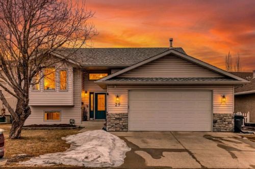 29 Fern Glade Cres, Sylvan Lake, AB, T4S1Z6 | Card Image