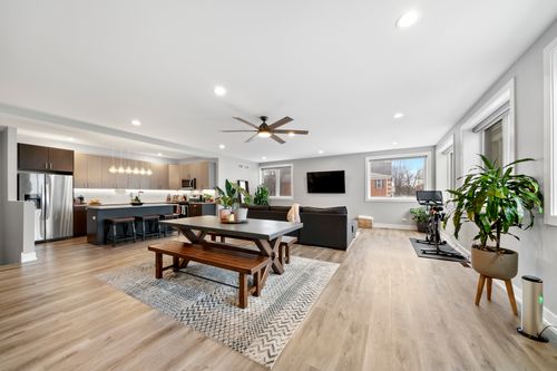 1e-2304 W Jackson Blvd, Chicago, IL, 60612-2913 | Card Image