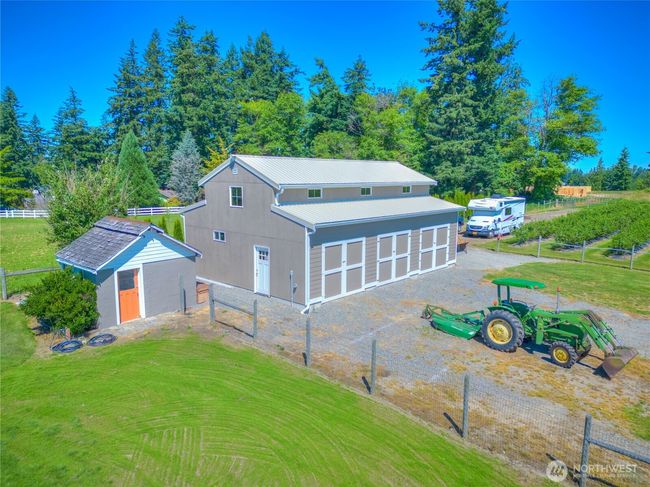 23206 Se 448 Th St, Home with 3 bedrooms, 3 bathrooms and 8 parking in Enumclaw WA | Image 35