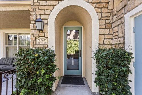 607 Terra Bella, Irvine, CA, 92602-1032 | Card Image