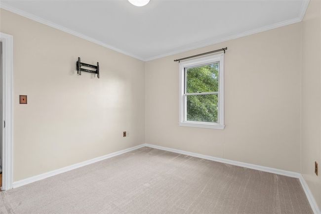 Main floor bedroom | Image 28