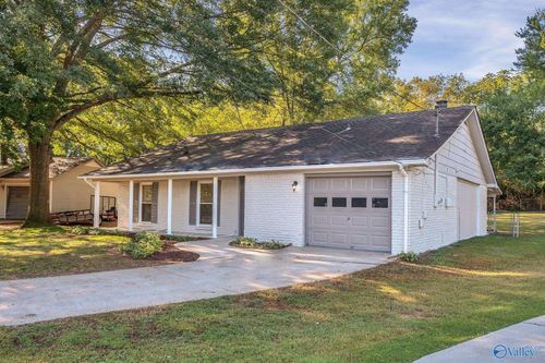 1114 Club View Dr Nw, Huntsville, AL, 35816-1514 | Card Image