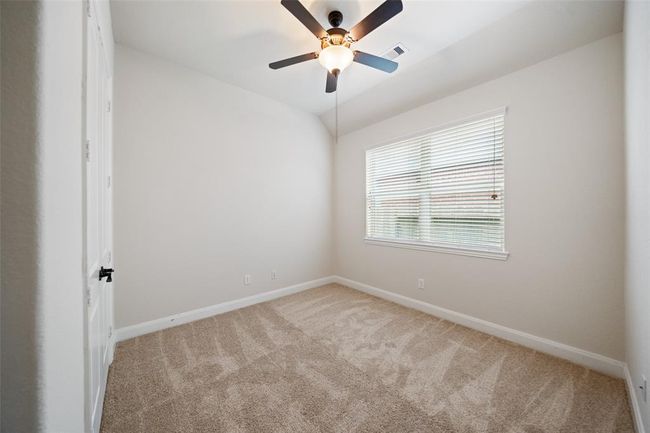 27330 Aspen Falls Ln, House other with 3 bedrooms, 3 bathrooms and 2 parking in Fulshear TX | Image 5
