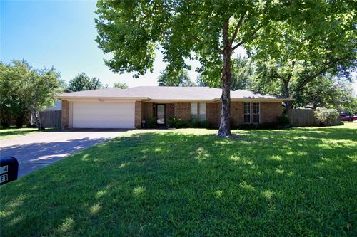 5604 Ember Dr, Arlington, TX, 76016-1119 | Card Image