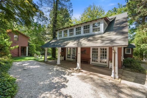 42 Hillcrest Ave, Spring Valley, NY, 10977-3048 | Card Image