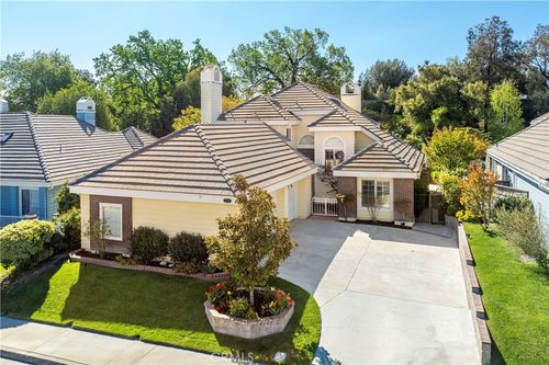 24118 Saint Moritz Dr, Valencia, CA, 91355-2051 | Card Image