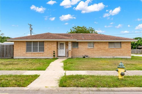 4326 Driftwood Pl, Corpus Christi, TX, 78411-3014 | Card Image