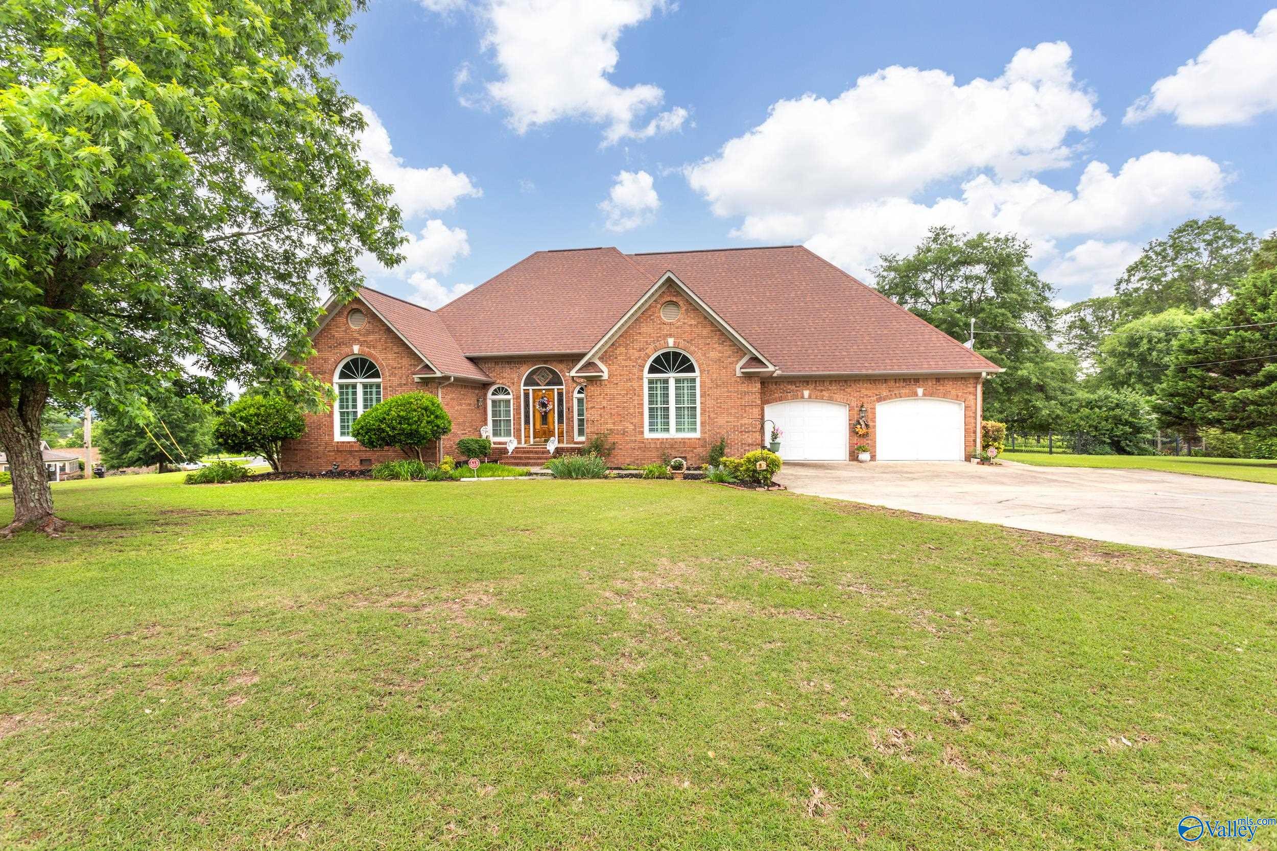 Wilson Cir, Gadsden, AL 35901 #1
