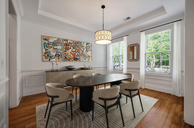 dining | Image 6