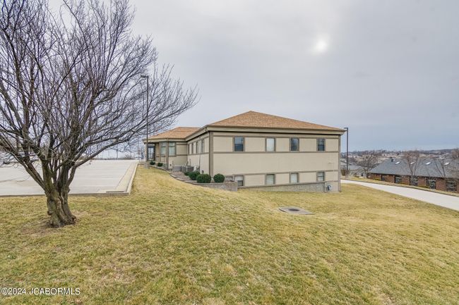 2023 Saint Marys Blvd, Home with 0 bedrooms, 4 bathrooms and 90 parking in JEFFERSON CITY MO | Image 11
