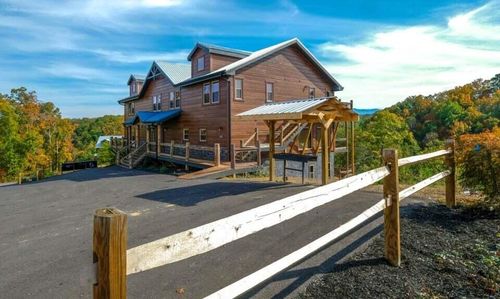 1481 Sleepy Valley Ln, Sevierville, TN, 37876 | Card Image