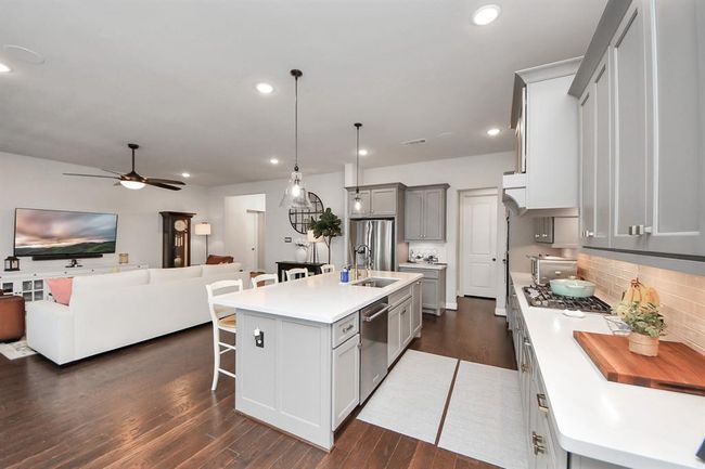 2106 Berry Trace Ct, House other with 4 bedrooms, 4 bathrooms and 3 parking in Manvel TX | Image 8