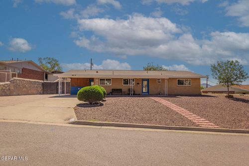 4236 Hampshire Ln, El Paso, TX, 79902-1332 | Card Image