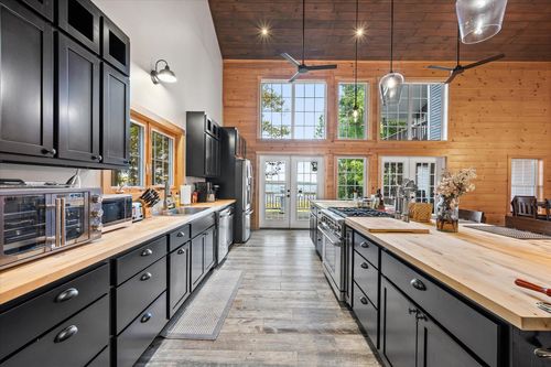 133 Hart Street, Newport, ME, 04953 | Card Image