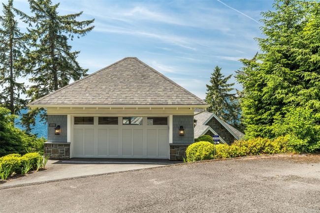 1050 Roxview Crt, House other with 4 bedrooms, 6 bathrooms and 3 parking in Sooke BC | Image 86