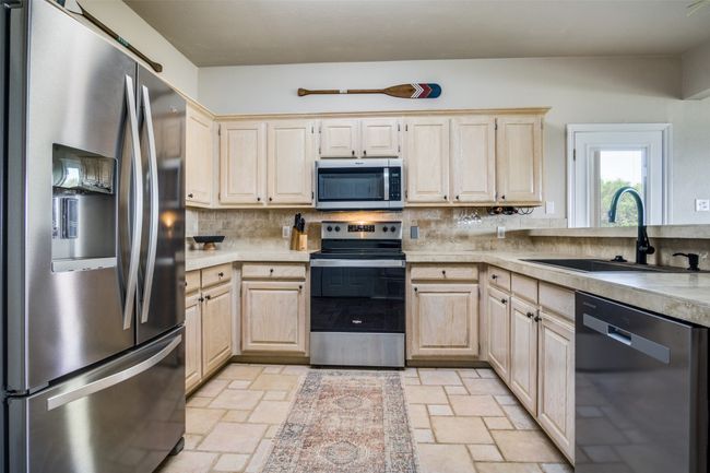 101 Eagle Pt, Condo with 2 bedrooms, 2 bathrooms and null parking in Graford TX | Image 16