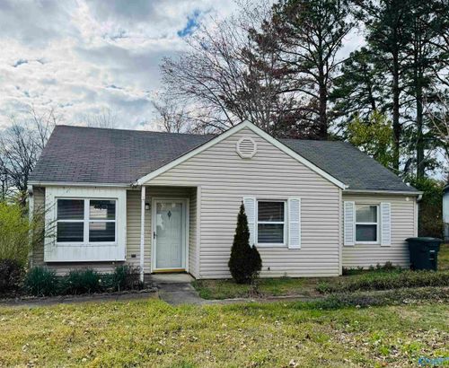 13900 Wyandotte Dr Sw, Huntsville, AL, 35803-2584 | Card Image