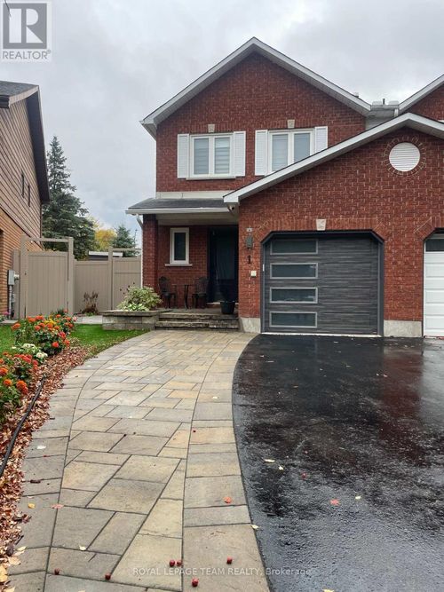1 Peterson Pl, Kanata, ON, K2L4A8 | Card Image