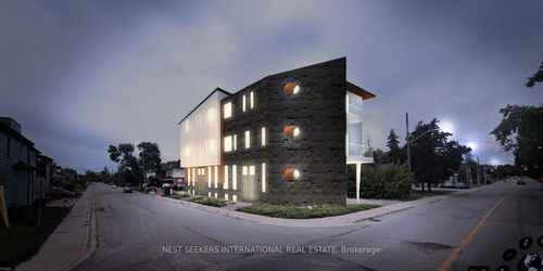 5020 Bridge St, Niagara Falls, ON, L2E2S6 | Card Image