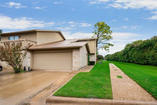 3101 Duck Creek Pkwy, Garland, TX, 75044-6929 | Card Image