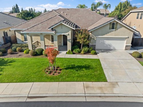 2914 Blackwood Ave, Clovis, CA, 93619-3926 | Card Image