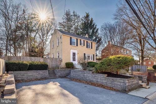 1002 Dennis Ave, SILVER SPRING, MD, 20901-2160 | Card Image