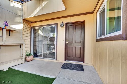 c-3033 Saint George St, North Las Vegas, NV, 89030-5073 | Card Image