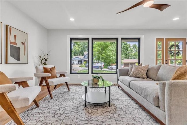 4915 W 63 Rd Ter, House other with 4 bedrooms, 3 bathrooms and null parking in Prairie Village KS | Image 9