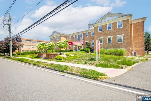 50 Franklin Tpke, Ramsey, NJ, 07446-2522 | Card Image