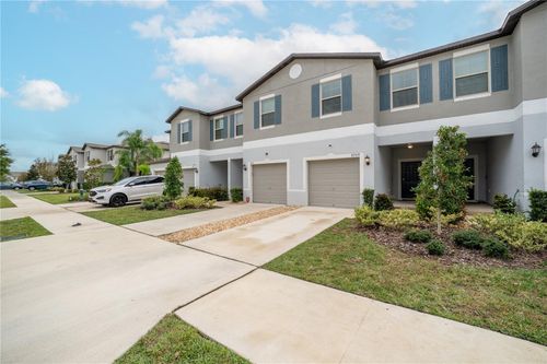 9709 Pembrooke Pines Drive, SUN CITY CENTER, FL, 33573 | Card Image