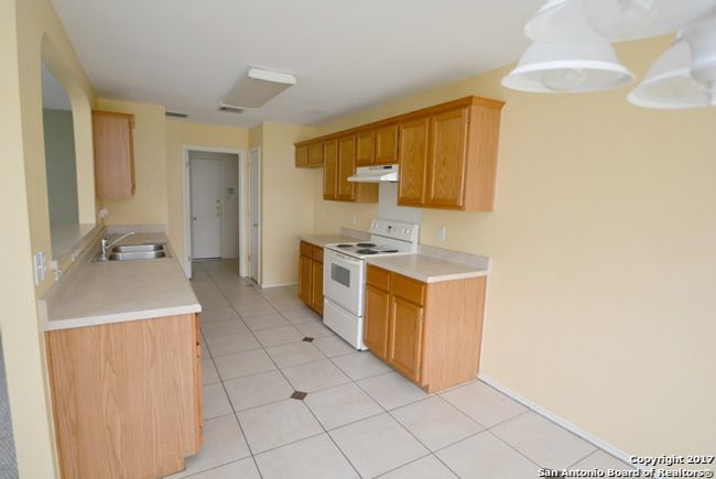 34 Drizzle Run, House other with 4 bedrooms, 3 bathrooms and null parking in San Antonio TX | Image 7