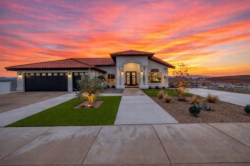 149 N Eastridge Dr, St. George, UT, 84790-1101 | Card Image