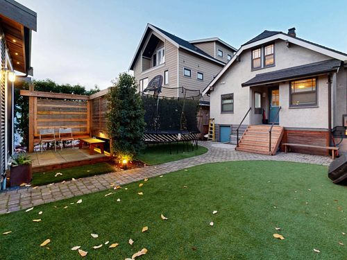 2640 Mcgill St, Vancouver, BC, V5K1H3 | Card Image