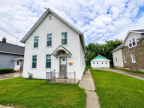 927 S 23rd Street, Manitowoc, WI, 54220 | Card Image