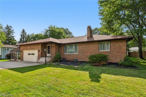8310 Broadview Rd, Broadview Heights, OH, 44147-1902 | Card Image